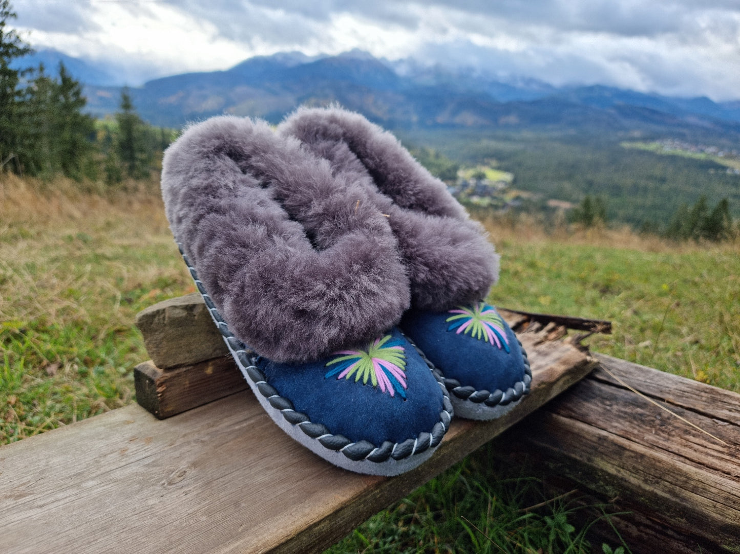 Highlander Home Slippers Warm Woolen Warm Winter Leather Slippers