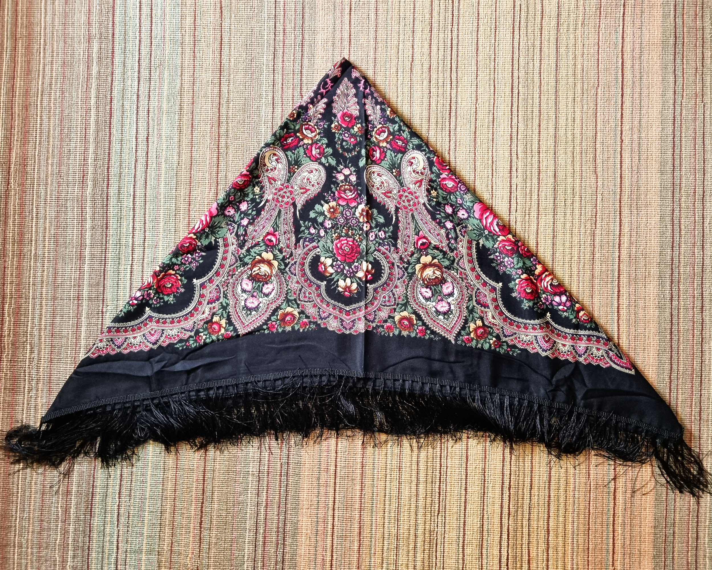 Green Folk Highlander Scarf, Large Decorated Regional Scarf for Christmas