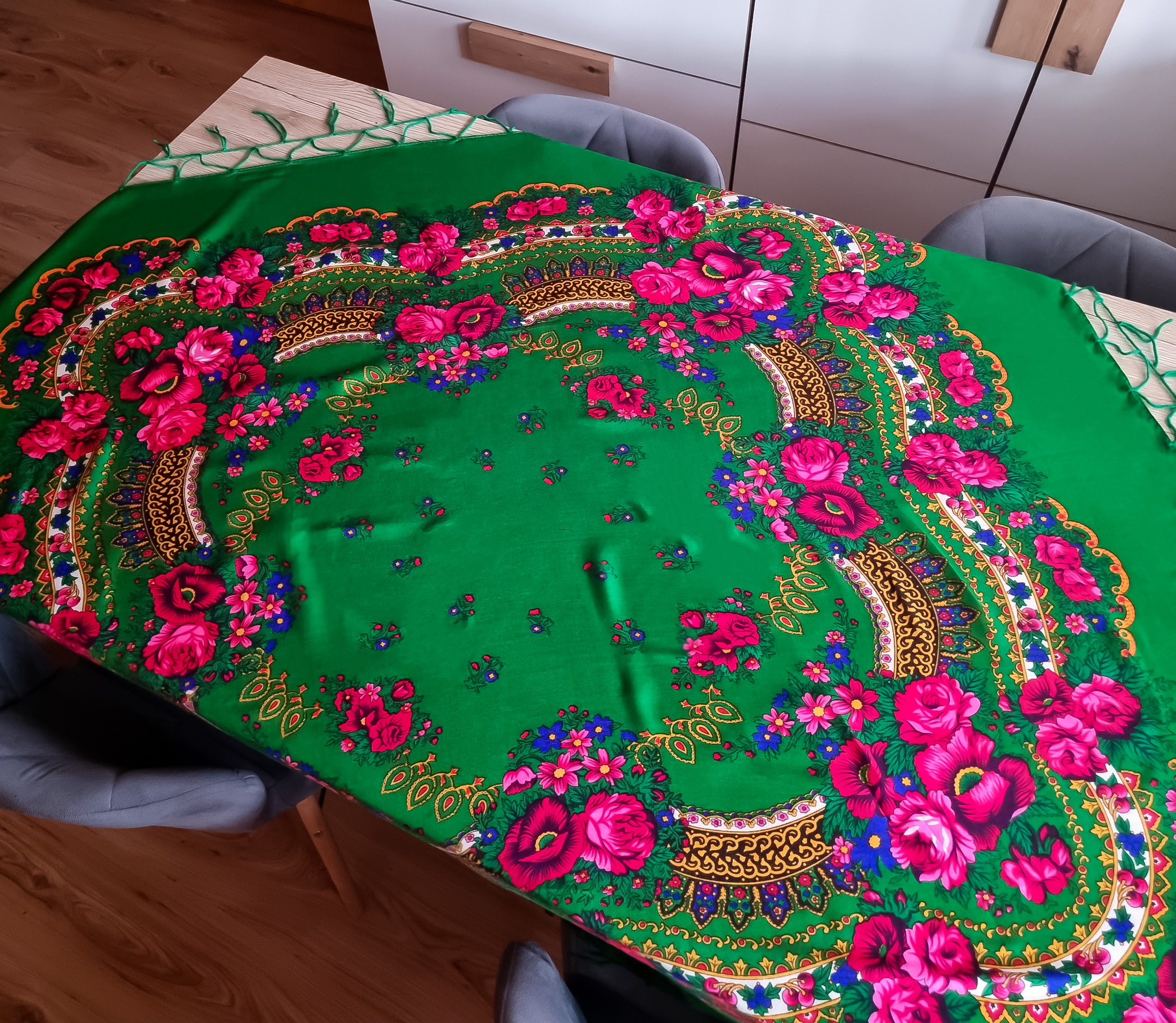 Green Folk Highlander Scarf, Large Decorated Regional Scarf for Christmas