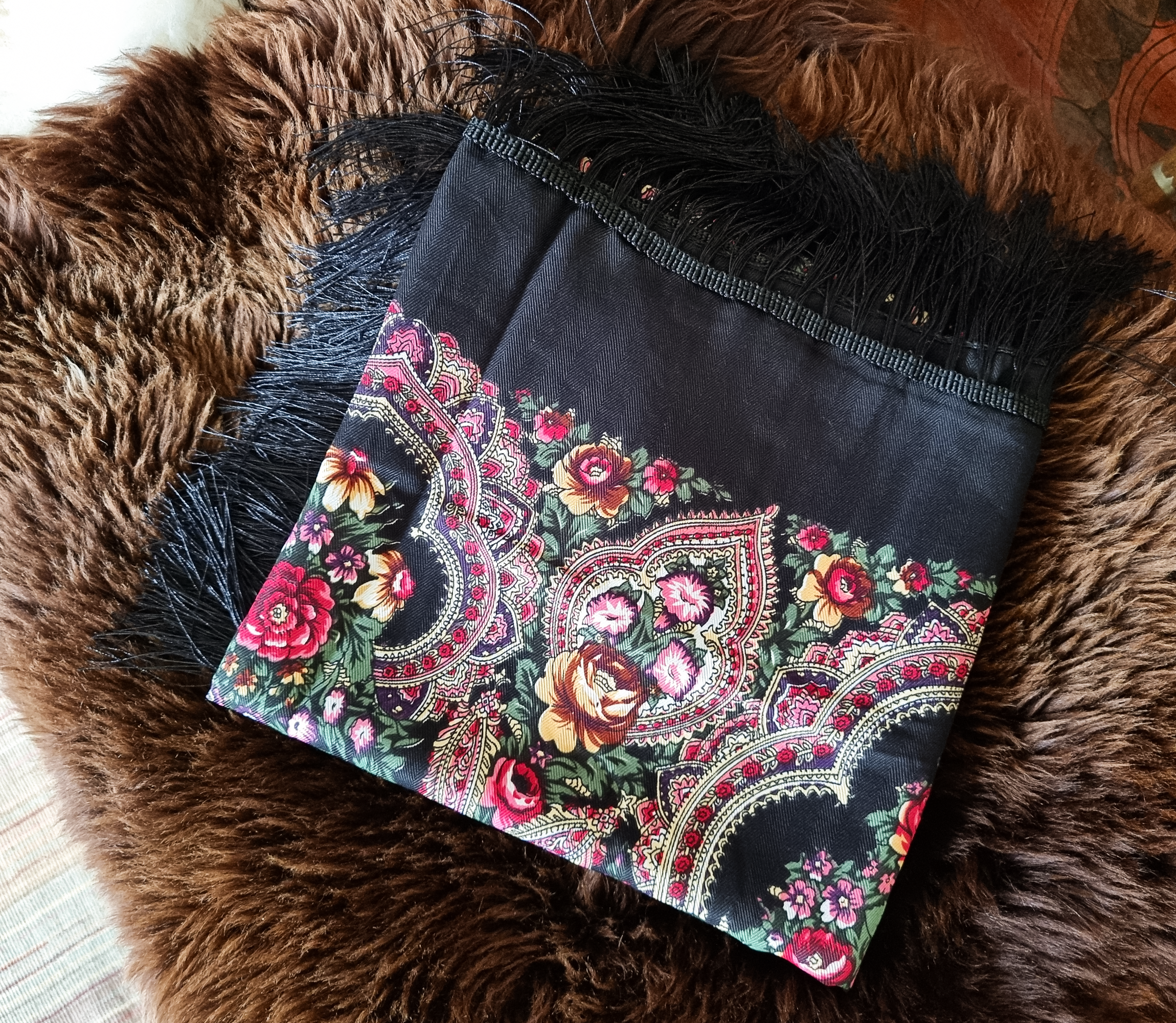 Green Folk Highlander Scarf, Large Decorated Regional Scarf for Christmas