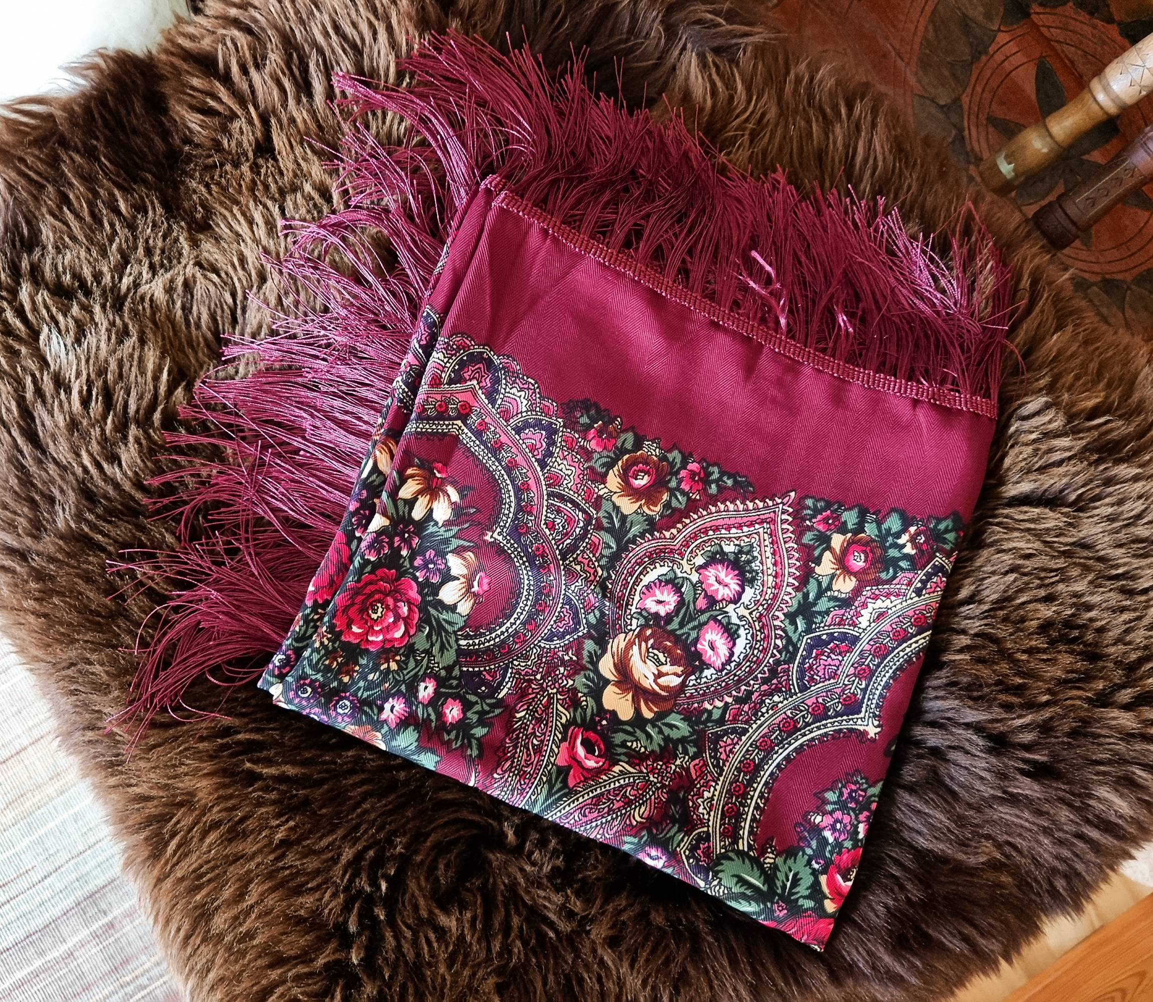 Green Folk Highlander Scarf, Large Decorated Regional Scarf for Christmas